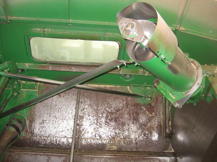 Used John Deere 9600 Combine ***Newly refurbished***