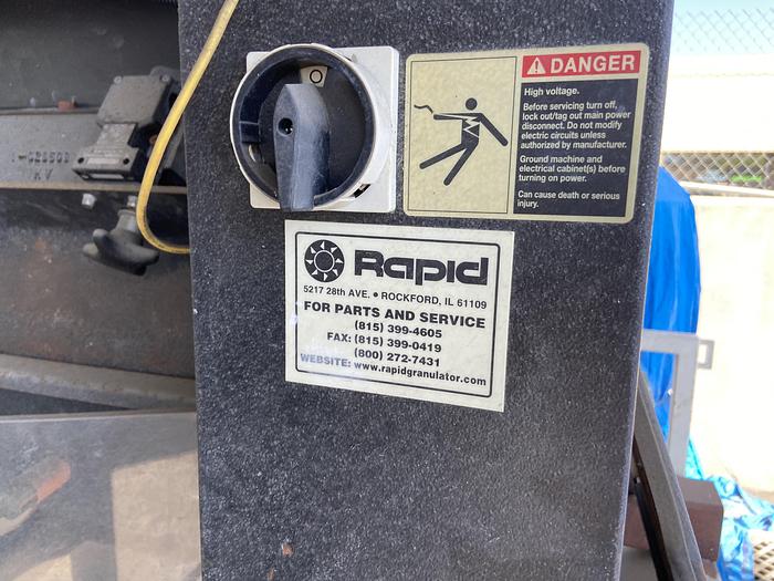 Used Plastic Granulator Machine with Conveyor