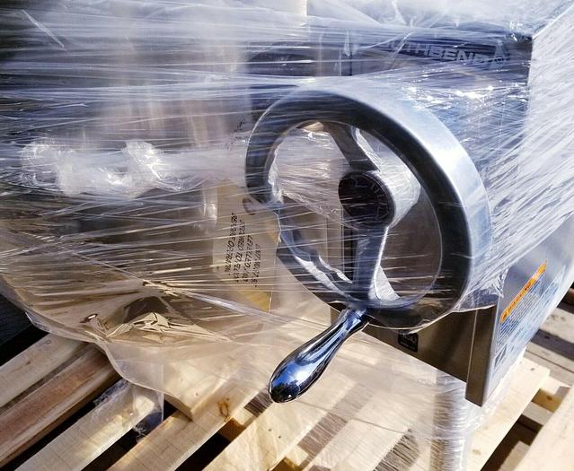 CROWN SOUTHBEND #KDLT-40, 40 GAL. TILTING "DIRECT" STEAM KETTLE (#768), BRAND NEW !