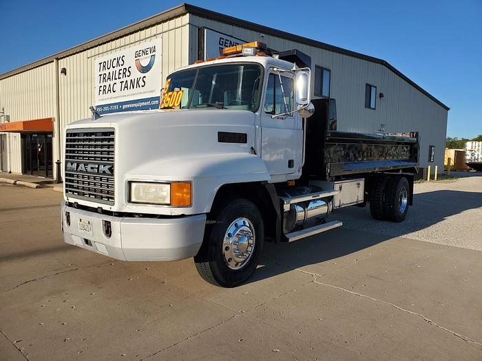 Used 1995 Mack CH612