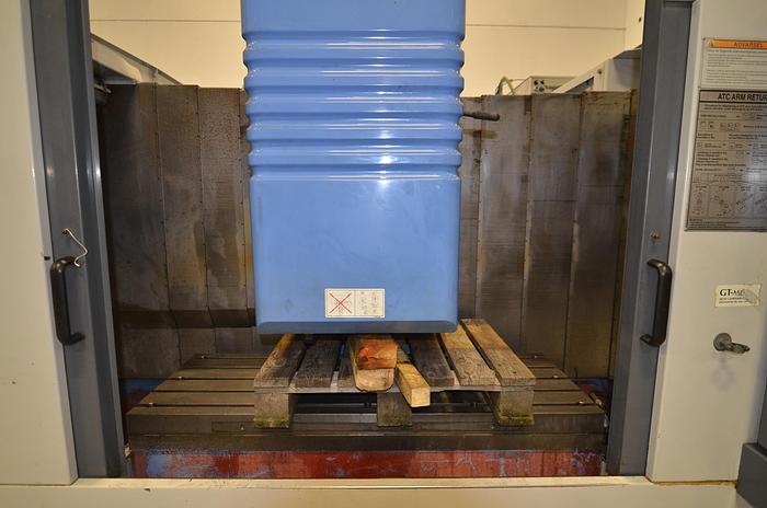 Used MV32 - Mazak  VTC  200 B