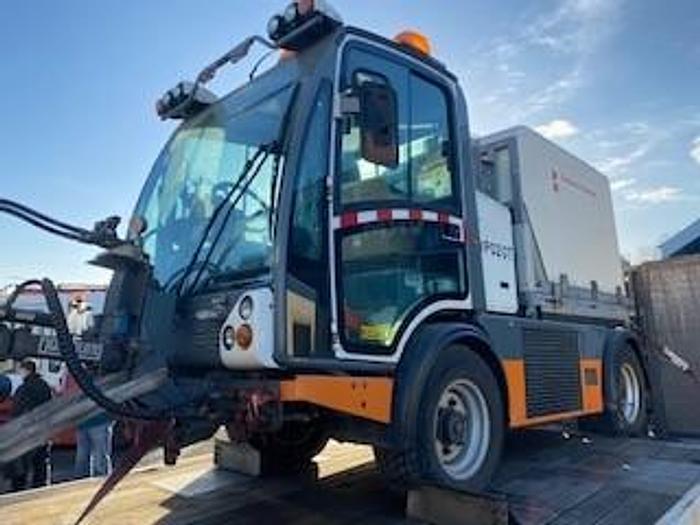 Used 2005 Boschung Pony 2/4