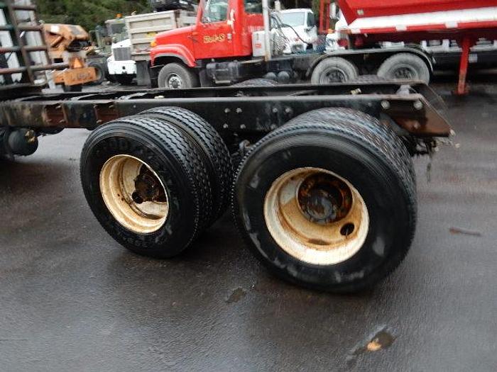 Used 1996 Mack RD690S- Stock #: 8634