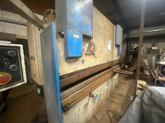 Used 1996 Durmazlar HAP30120 Hydraulic Pressbrake
