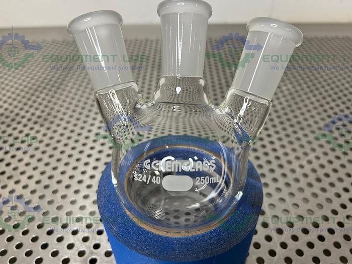 Chemglass  CG-1524-03 250mL Round Bottom Heavy Wall Flask 24/40 3-Neck Angled 20°