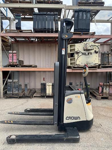 Used 2017 CROWN SX3000-30 WALKIE STACKER FORKLIFT
