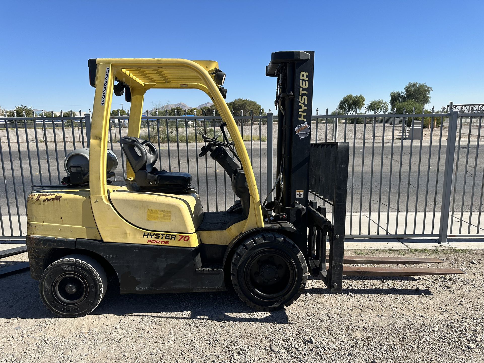 Used 2007 HYSTER H70FT FORKLIFT