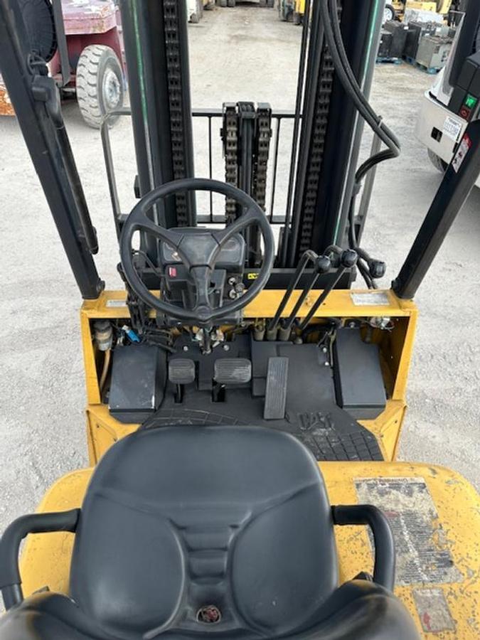 Used 2012 CAT GC45K SWB FORKLIFT