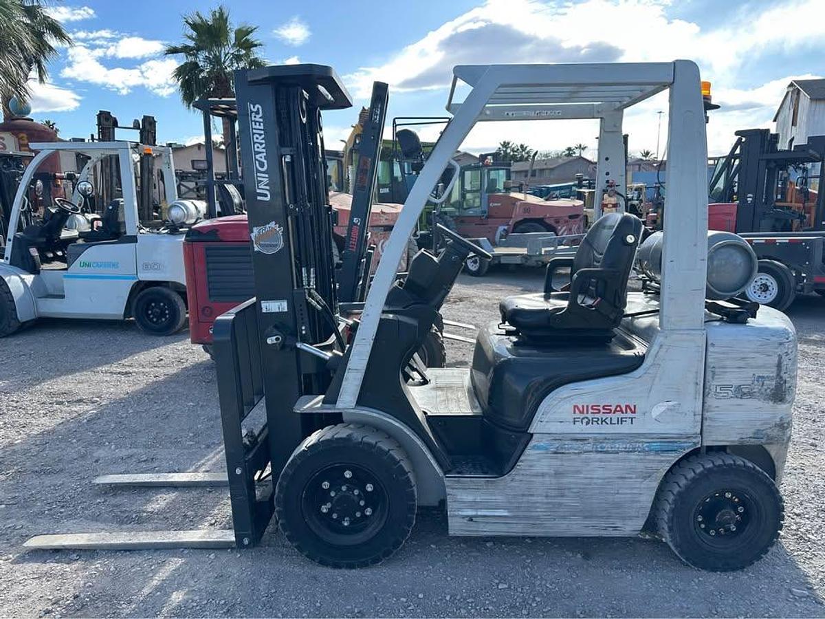 Used 2013 UNICARRIERS MP1F2A25LV FORKLIFT