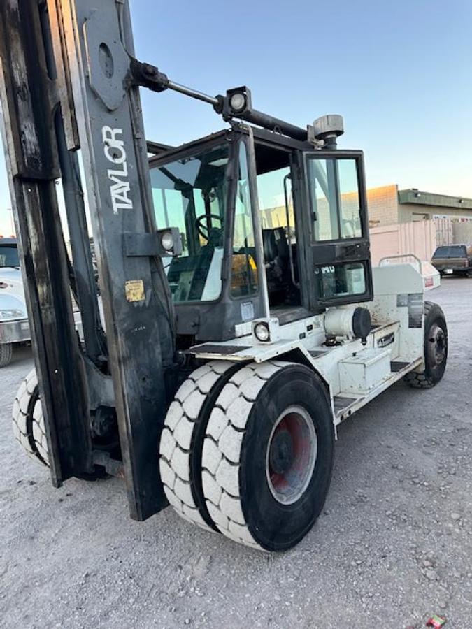 Used 2008 TAYLOR TH350L FORKLIFT