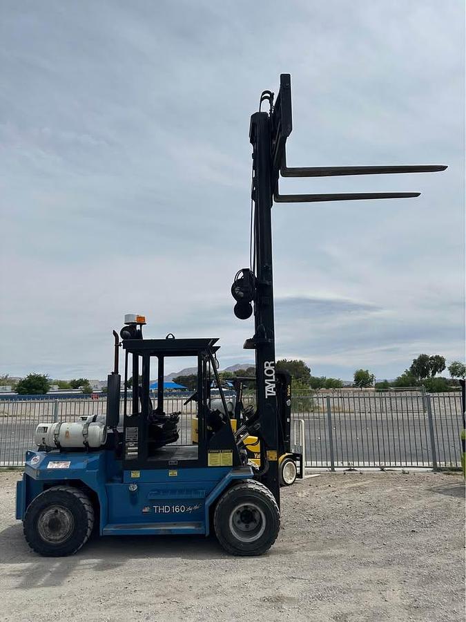 Used 2006 TAYLOR THD160 FORKLIFT
