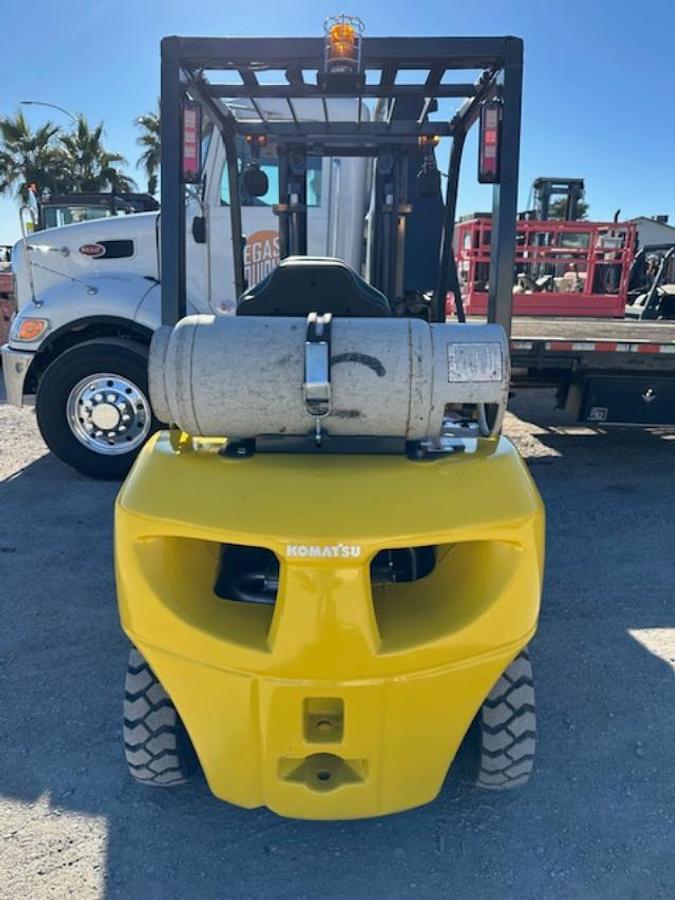 Used 2006 KOMATSU FG25T-16 FORKLIFT