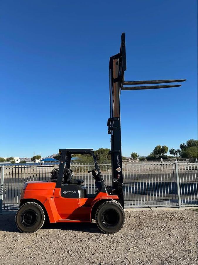 Used 2001 TOYOTA 7FGU60