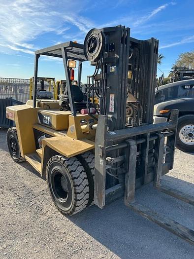 Used 2012 CAT DP70E FORKLIFT