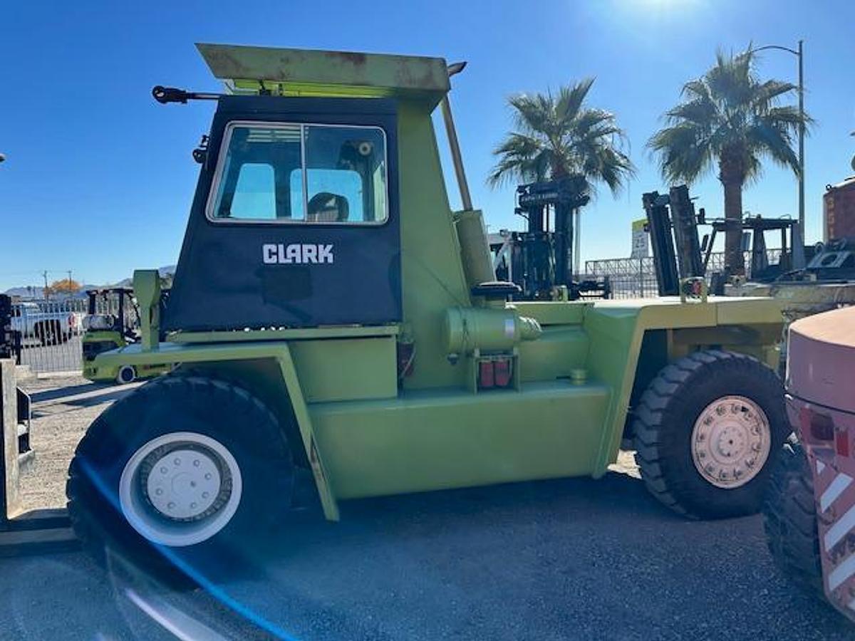 Used 1985 CLARK C500Y-550 FORKLIFT