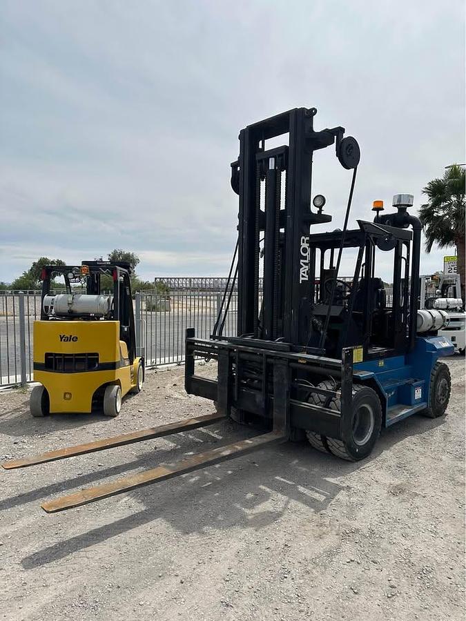 Used 2006 TAYLOR THD160 FORKLIFT
