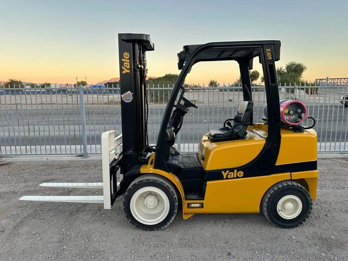 Used 2012 YALE GLP060VX FORKLIFT