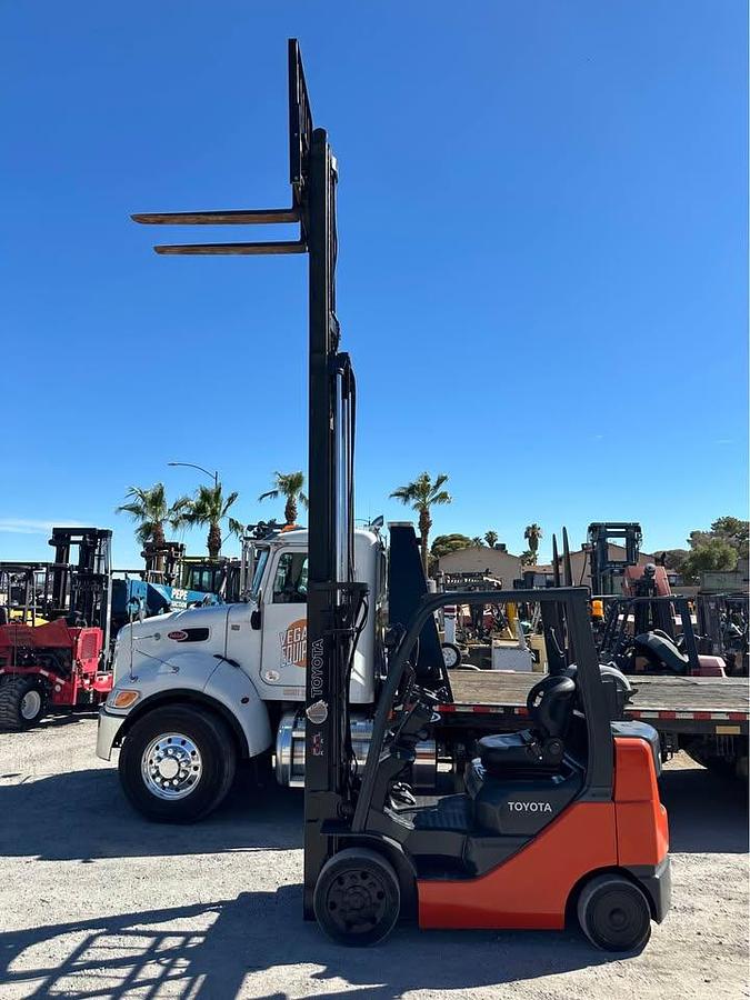 Used 2007 TOYOTA 8FGCU25 FORKLIFT
