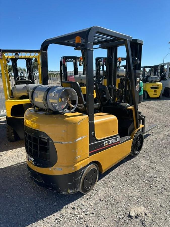 Used 1999 CAT FGC25K FORKLIFT