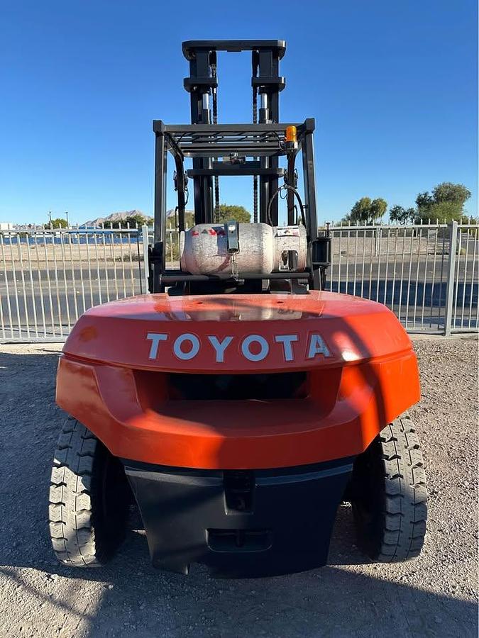 Used 2001 TOYOTA 7FGU60