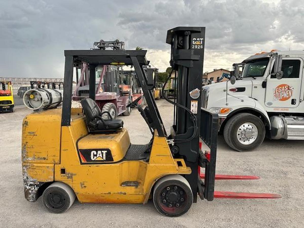 Used 2012 CAT GC45K SWB FORKLIFT
