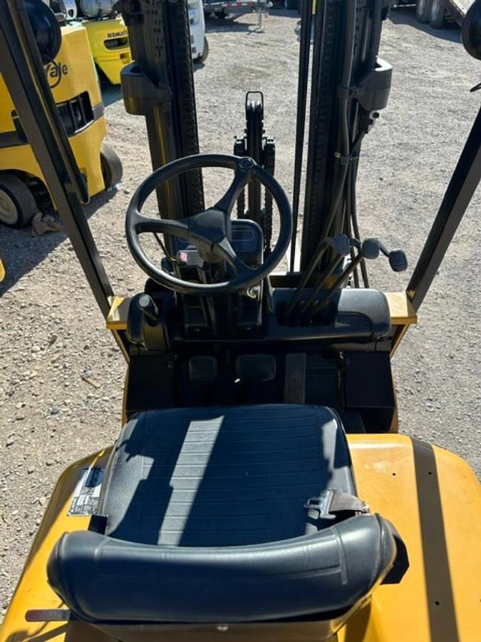 Used 1999 CAT FGC25K FORKLIFT