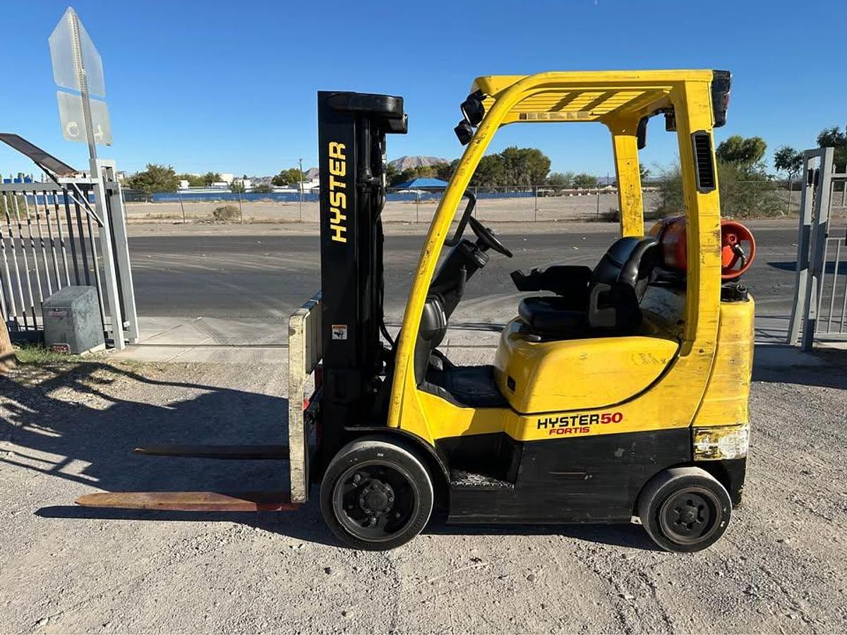 Used 2005 HYSTER S50FT