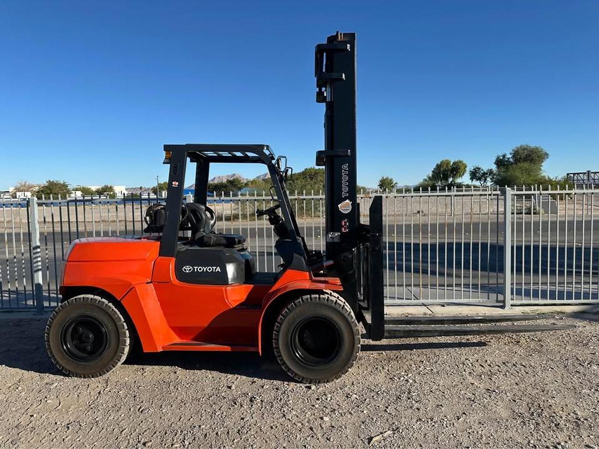 Used 2001 TOYOTA 7FGU60