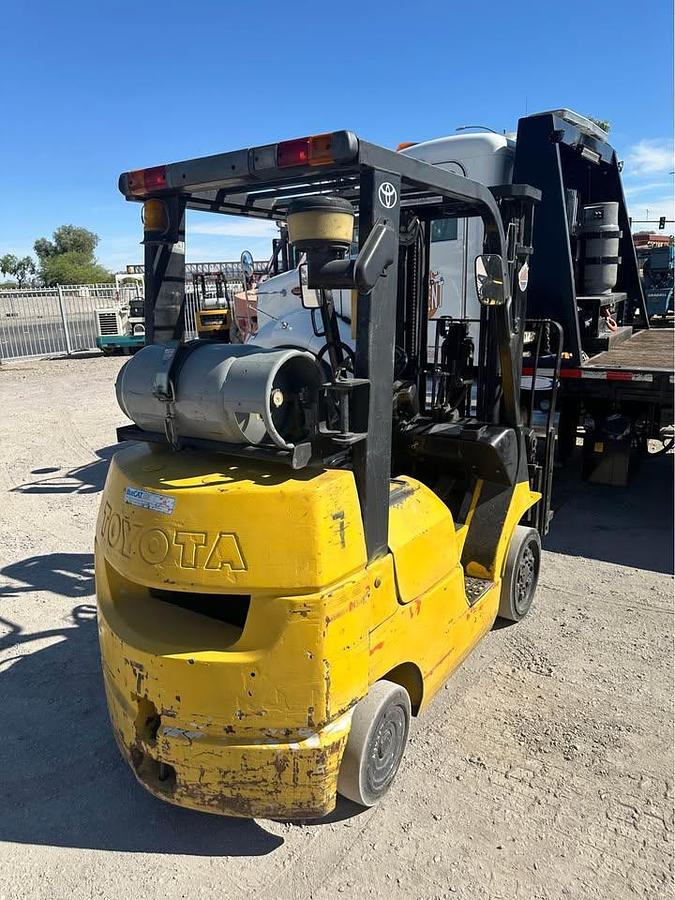 Used 2003 TOYOTA 7FGCU25 FORKLIFT