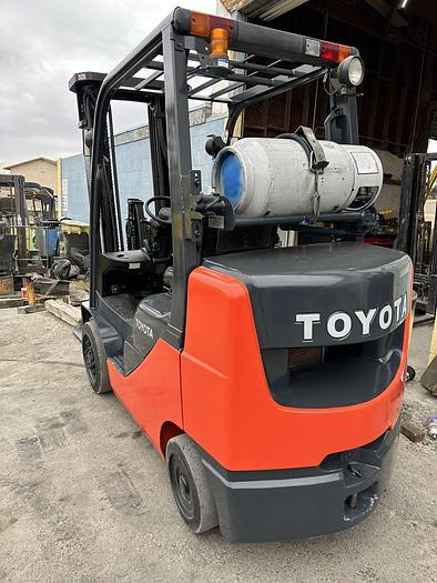 Used 2010 TOYOTA 8FGCU30 FORKLIFT
