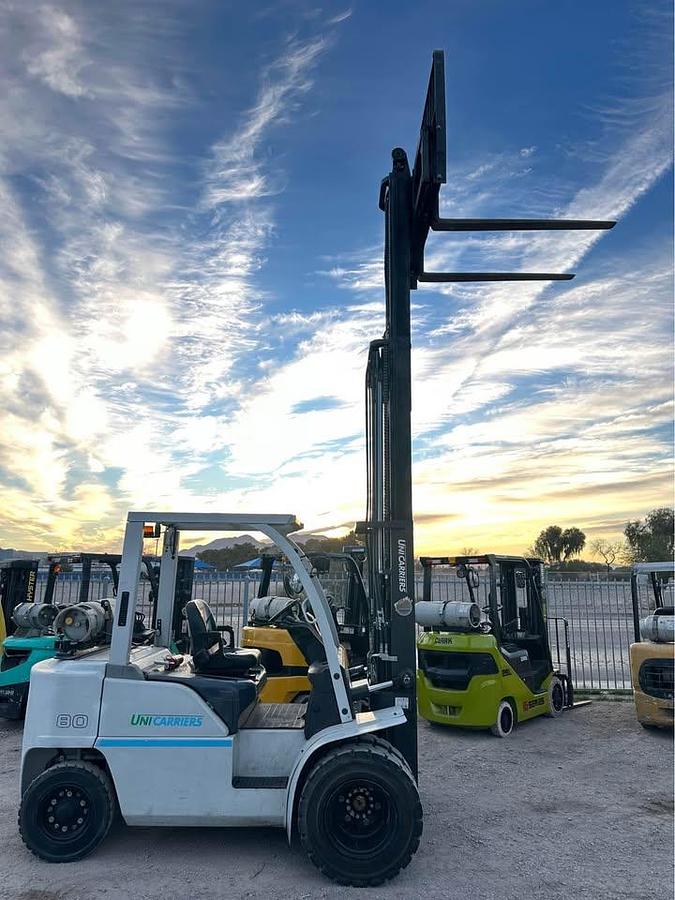 Used 2015 UNICARRIER MJ1F4A35LV FORKLIFT