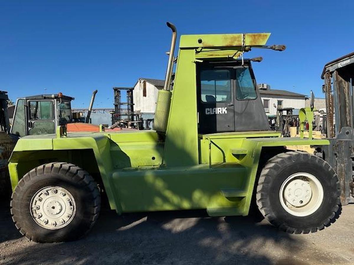 Used 1985 CLARK C500Y-550 FORKLIFT