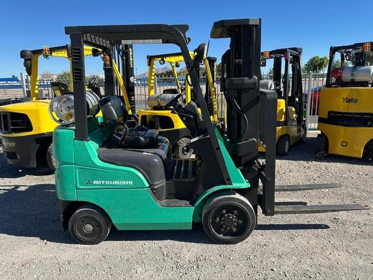 Used 2006 MITSUBISHI FGC25K FORKLIFT