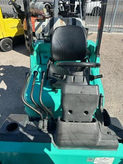 Used 2005 MITSUBISHI FGC25N FORKLIFT
