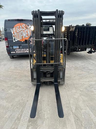 Used 2001 CAT GC25K FORKLIFT