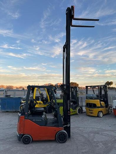 Used 2014 TOYOTA 8FGCU15 FORKLIFT