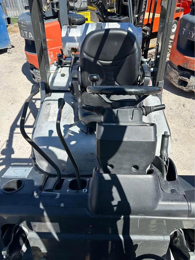 Used 2011 NISSAN MP1F2A25DV FORKLIFT