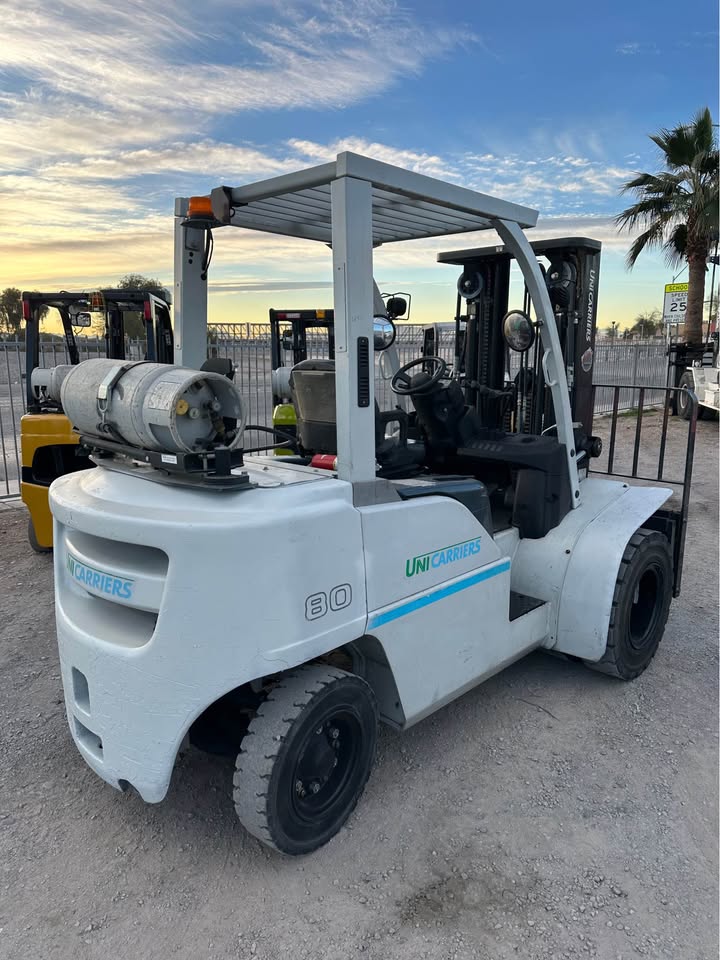 Used 2015 UNICARRIER MJ1F4A35LV FORKLIFT