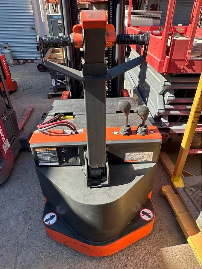 Used 2018 TOYOTA 8BWC20 COUNTER BALANCED STACKER
