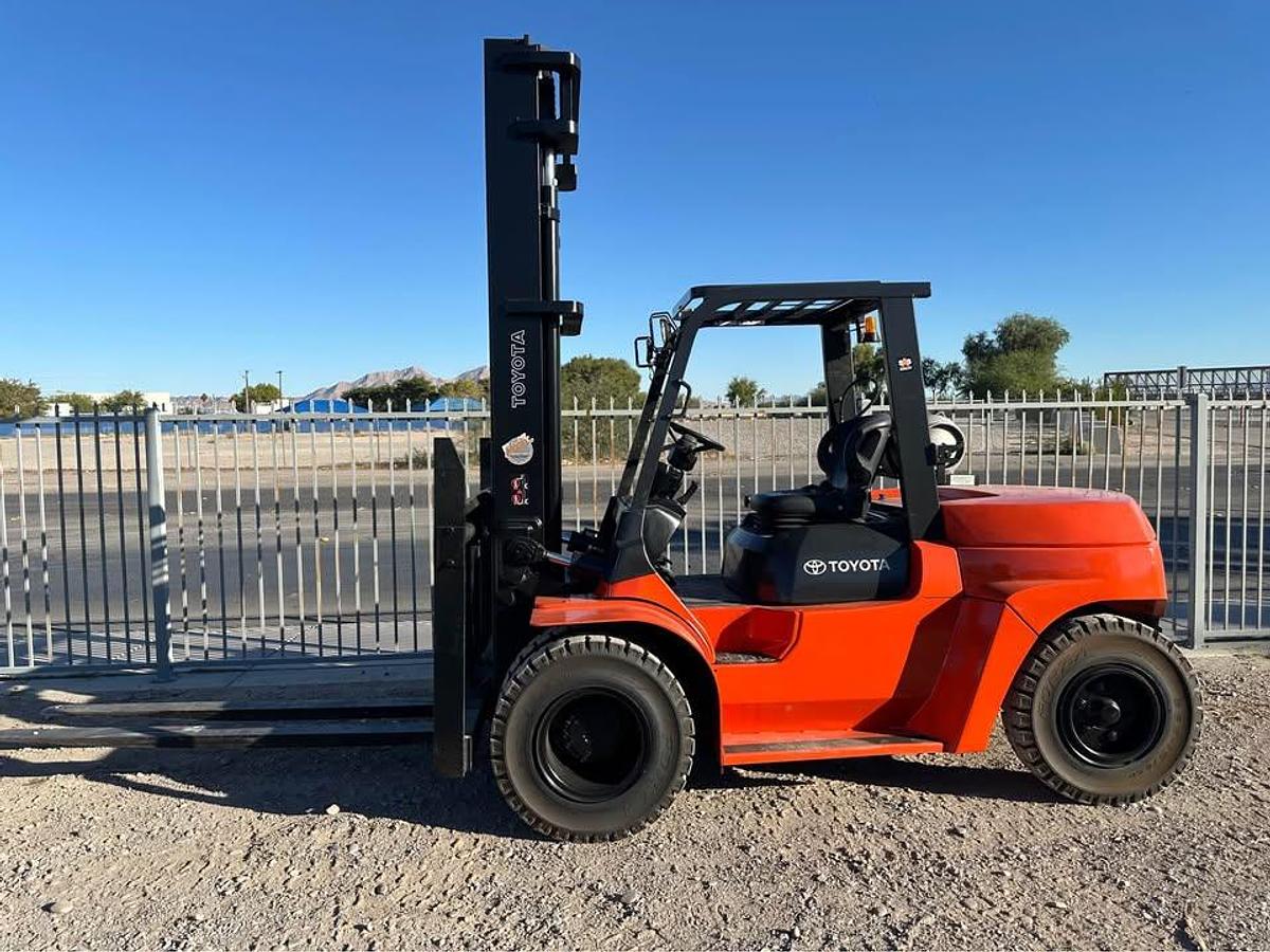 Used 2001 TOYOTA 7FGU60