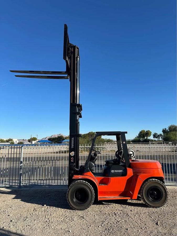 Used 2001 TOYOTA 7FGU60