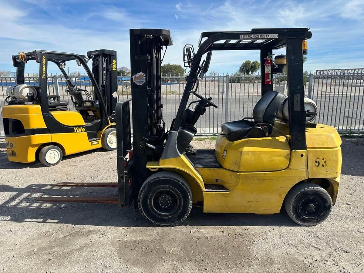 Used 2004 TOYOTA 7FGU25 FORKLIFT