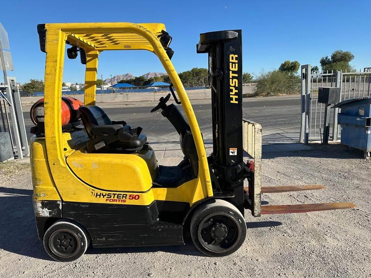 Used 2005 HYSTER S50FT