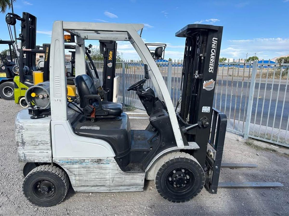 Used 2013 UNICARRIERS MP1F2A25LV FORKLIFT