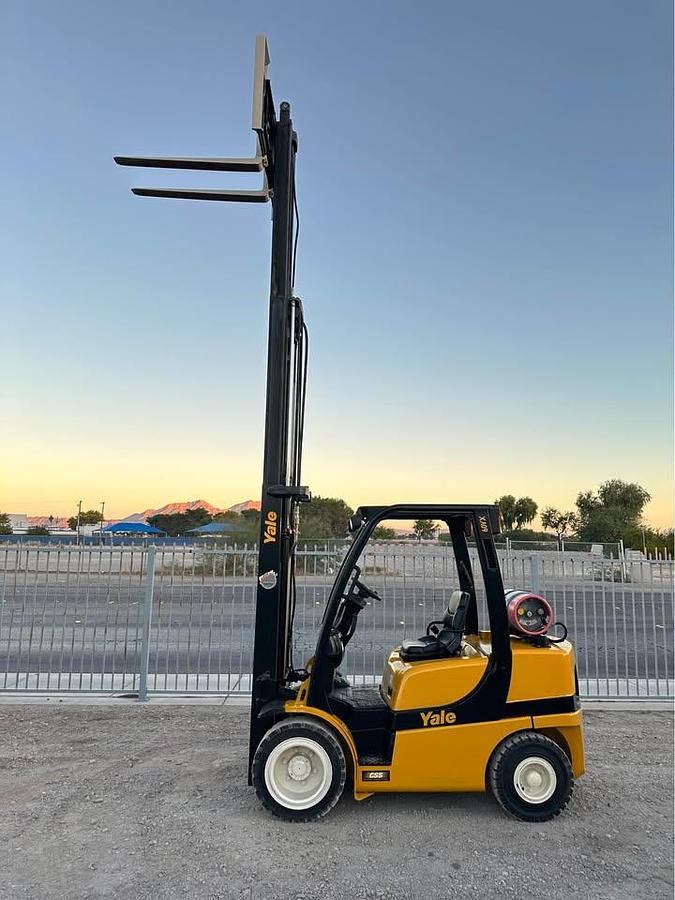 Used 2012 YALE GLP060VX FORKLIFT