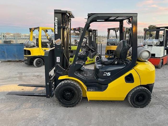 Used 2012 KOMATSU FG25T-16