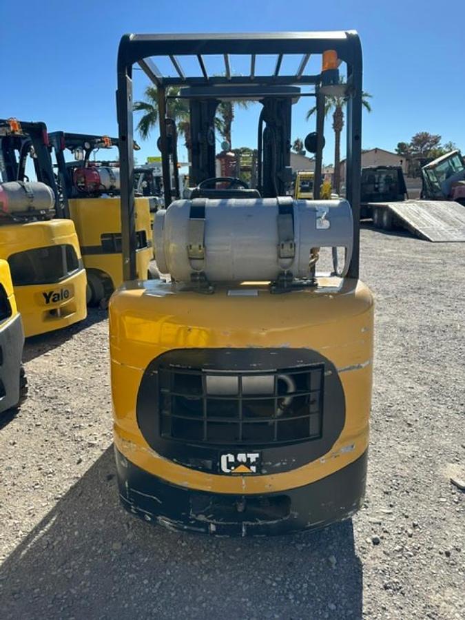 Used 1999 CAT FGC25K FORKLIFT