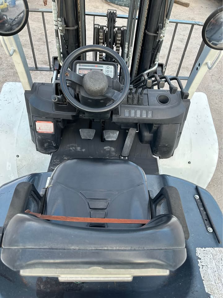 Used 2015 UNICARRIER MJ1F4A35LV FORKLIFT