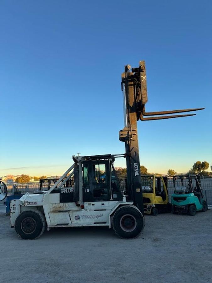 Used 2008 TAYLOR TH350L FORKLIFT