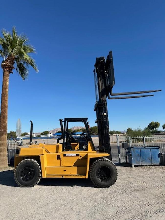 Used 2001 CAT DP150 FORKLIFT